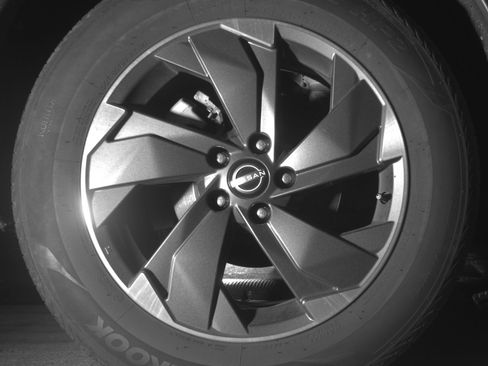 Used 2025 Nissan Rogue SV AWD/4WD image 15