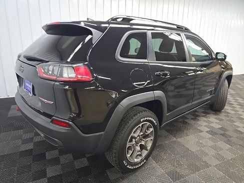 Used 2022 Jeep Cherokee Trailhawk w/ Premium Leather Package AWD/4WD image 12
