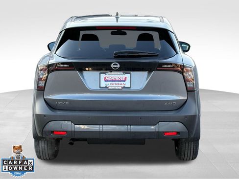 Used 2025 Nissan Kicks SV image 4