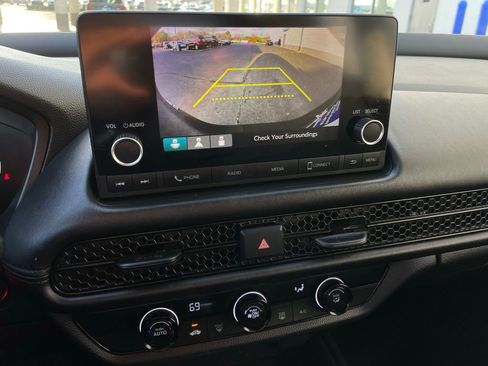 Certified 2023 Honda HR-V LX image 17