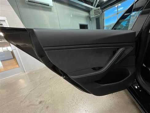 Used 2020 Tesla Model 3 Long Range AWD/4WD image 17
