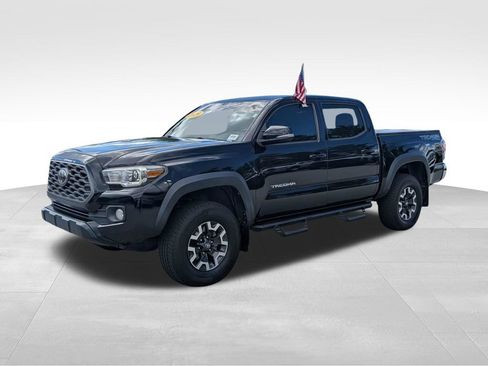 Used 2020 Toyota Tacoma TRD Off-Road AWD/4WD image 8