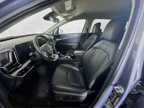 Used 2023 Kia Sportage EX image 13