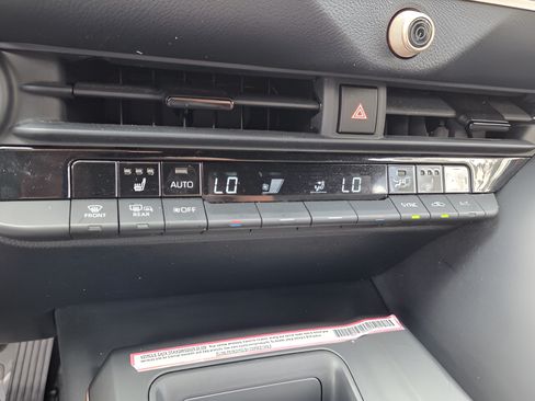 Used 2023 Toyota Crown AWD/4WD image 20