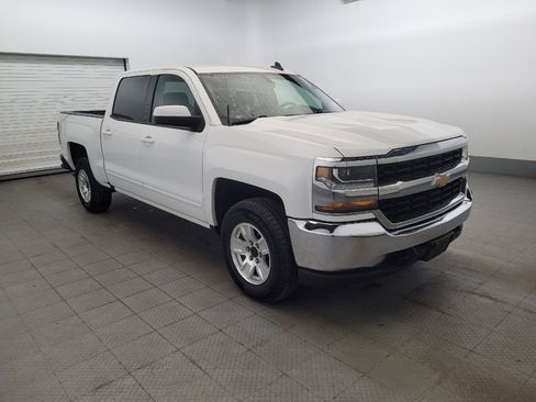 Used 2018 Chevrolet Silverado 1500 LT AWD/4WD image 13