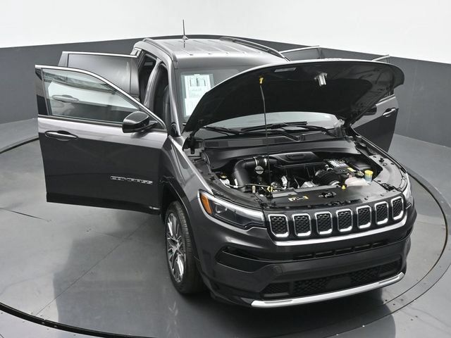 Used 2024 Jeep Compass Limited w/ Elite Group AWD/4WD image 58