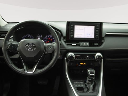 Used 2019 Toyota RAV4 XLE Premium w/ Cold Weather Package AWD/4WD image 3
