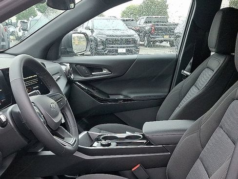 New 2026 Chevrolet Equinox LT w/ Midnight Edition FWD image 7