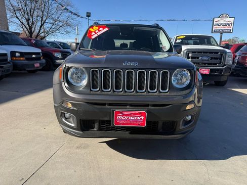 Used 2016 Jeep Renegade Latitude w/ Cold Weather Group image 2