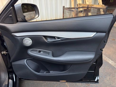 Used 2023 INFINITI QX50 Luxe FWD image 46