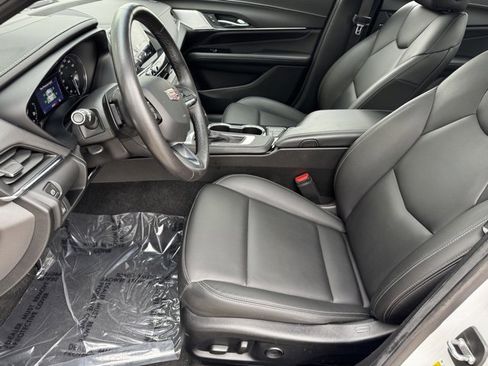 Certified 2022 Cadillac CT4 Luxury w/ Sun And Sound Package image 5