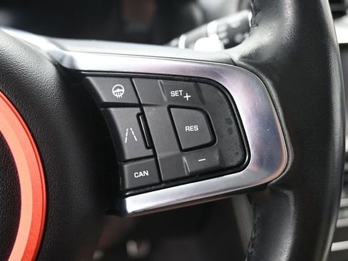 Used 2020 Jaguar F-PACE R-Sport image 18