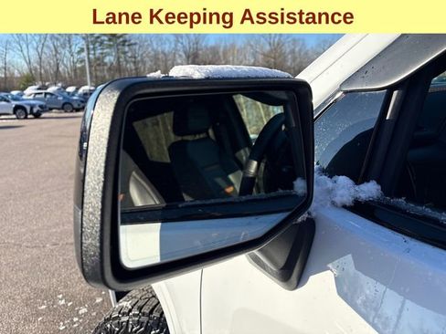 Used 2024 GMC Sierra 1500 AT4 w/ AT4 Preferred Package image 8