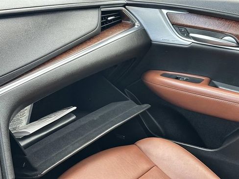 Certified 2023 Cadillac XT5 Premium Luxury AWD/4WD image 32
