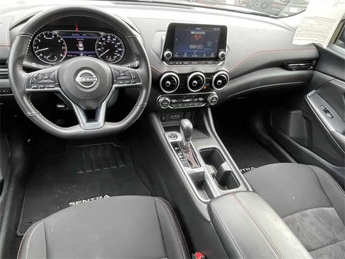 Used 2024 Nissan Sentra SR image 2
