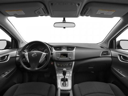 Used 2013 Nissan Sentra SR w/ Driver Pkg image 10