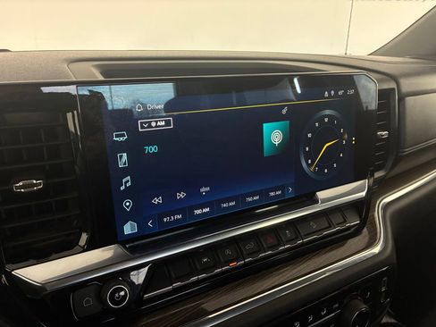 Used 2023 Chevrolet Silverado 1500 LT Trail Boss w/ Protection Package image 15