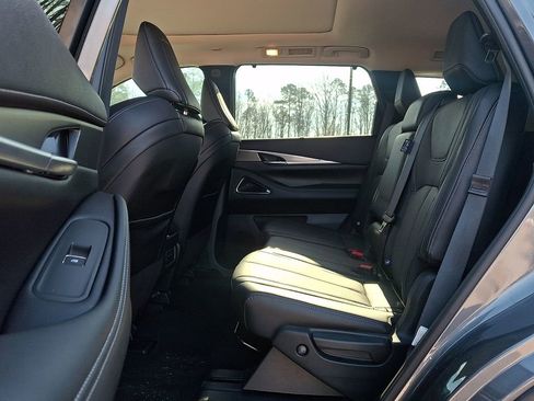 Used 2026 INFINITI QX60 Luxe w/ Cargo Package FWD image 10