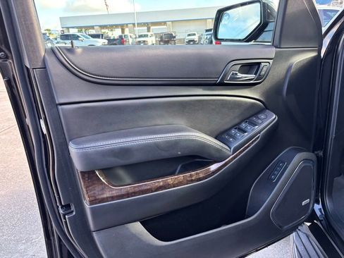Used 2019 Chevrolet Tahoe LT w/ RST Edition RWD image 10