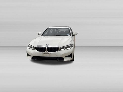 Used 2020 BMW 330i xDrive Sedan w/ Convenience Package AWD/4WD image 9
