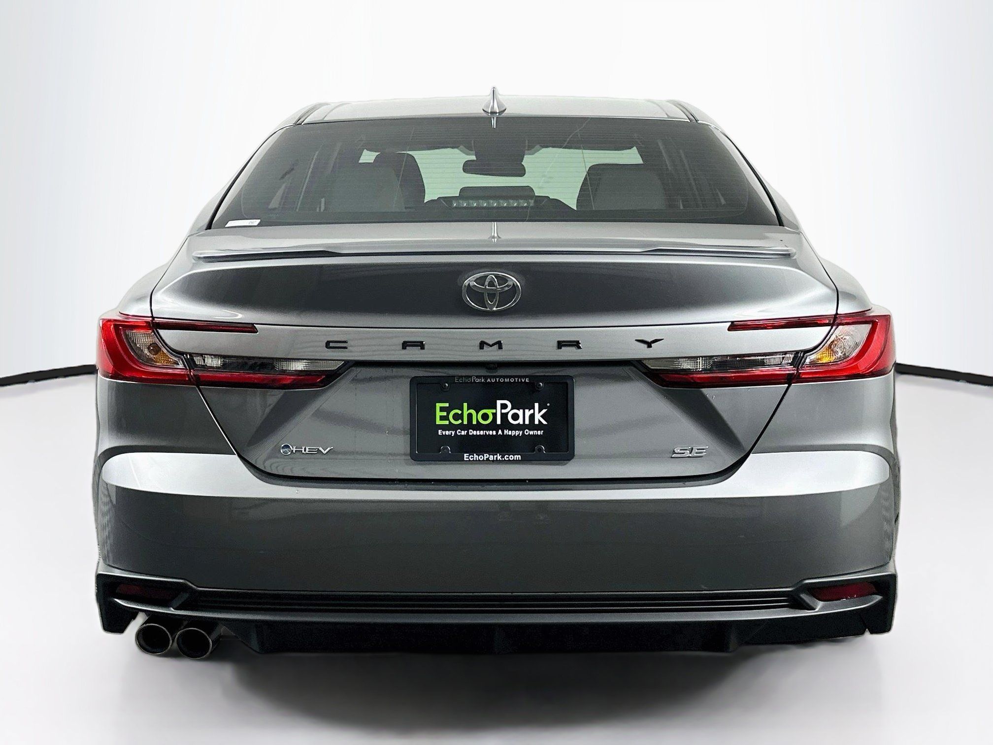 Used 2026 Toyota Camry SE FWD image 7