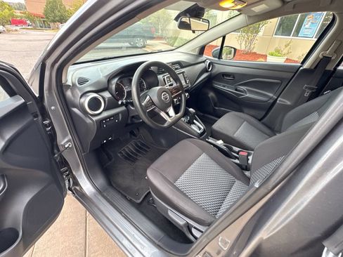 Used 2021 Nissan Versa S FWD image 21