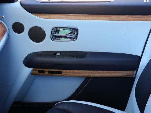 Used 2022 Rolls-Royce Ghost w/ Ghost Package image 11