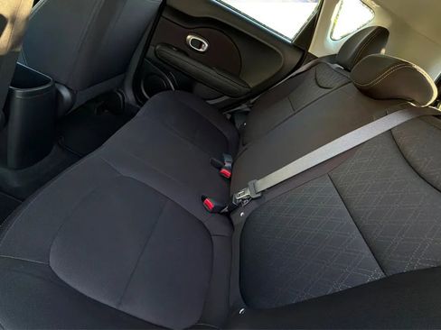 Used 2019 Kia Soul FWD image 21