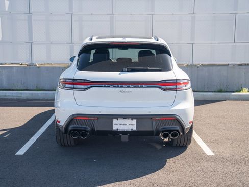 New 2026 Porsche Macan image 7