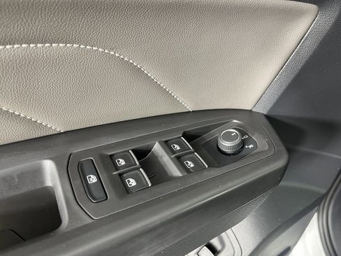 Certified 2023 Volkswagen Atlas SE w/ Black Wheel Package image 18