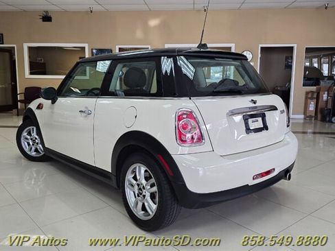 Used 2011 MINI Cooper Hardtop FWD image 3