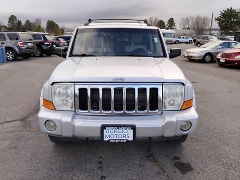 Used 2006 Jeep Commander Limited w/ Trailer Tow Group IV image 2