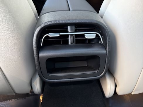 New 2026 Mercedes-Benz E 350 Sedan image 38