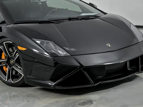 Used 2013 Lamborghini Gallardo LP 560-4 image 3