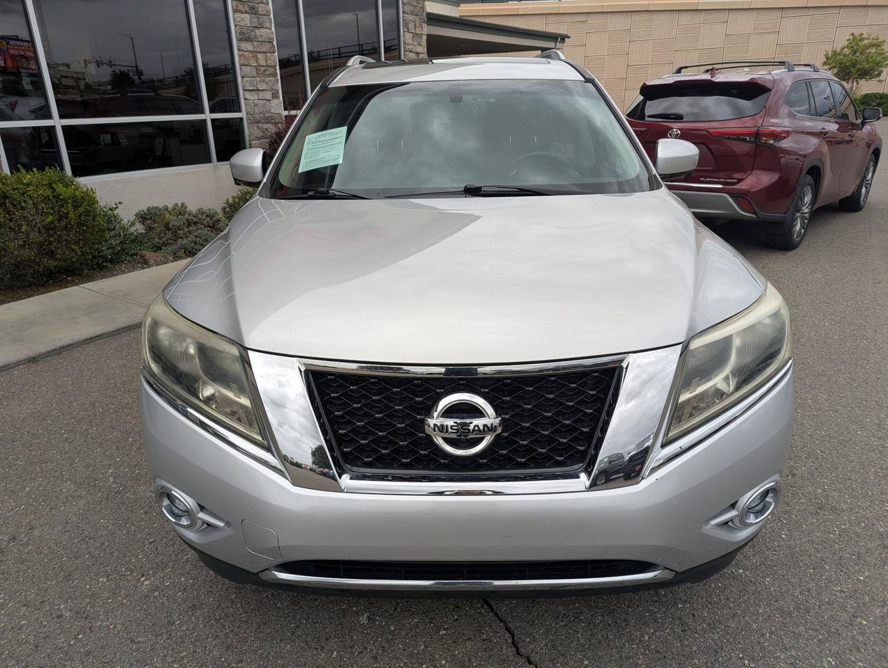 Used 2015 Nissan Pathfinder Platinum w/ Cargo Package FWD image 7