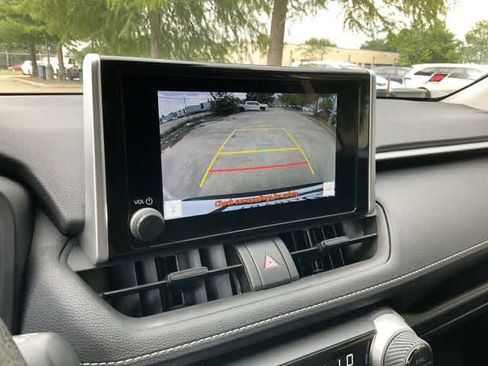 Used 2024 Toyota RAV4 XLE w/ Convenience Package FWD image 23