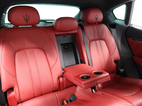 Used 2021 Maserati Levante GTS AWD/4WD image 90