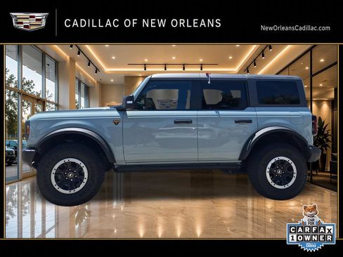 Used 2023 Ford Bronco Badlands w/ Sasquatch Package AWD/4WD image 6
