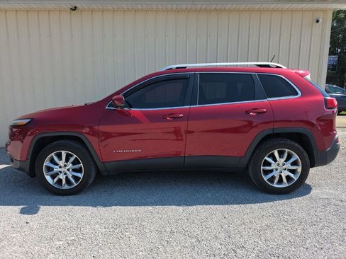 Used 2014 Jeep Cherokee Limited w/ Technology Group AWD/4WD image 12