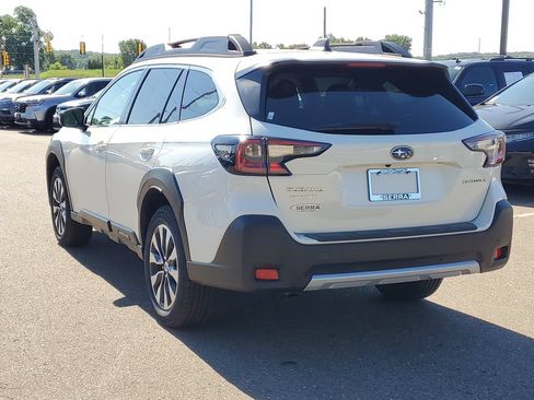 Used 2024 Subaru Outback Limited AWD/4WD image 2