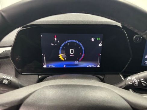 Used 2025 Chevrolet TrailBlazer LT w/ Convenience Package FWD image 24