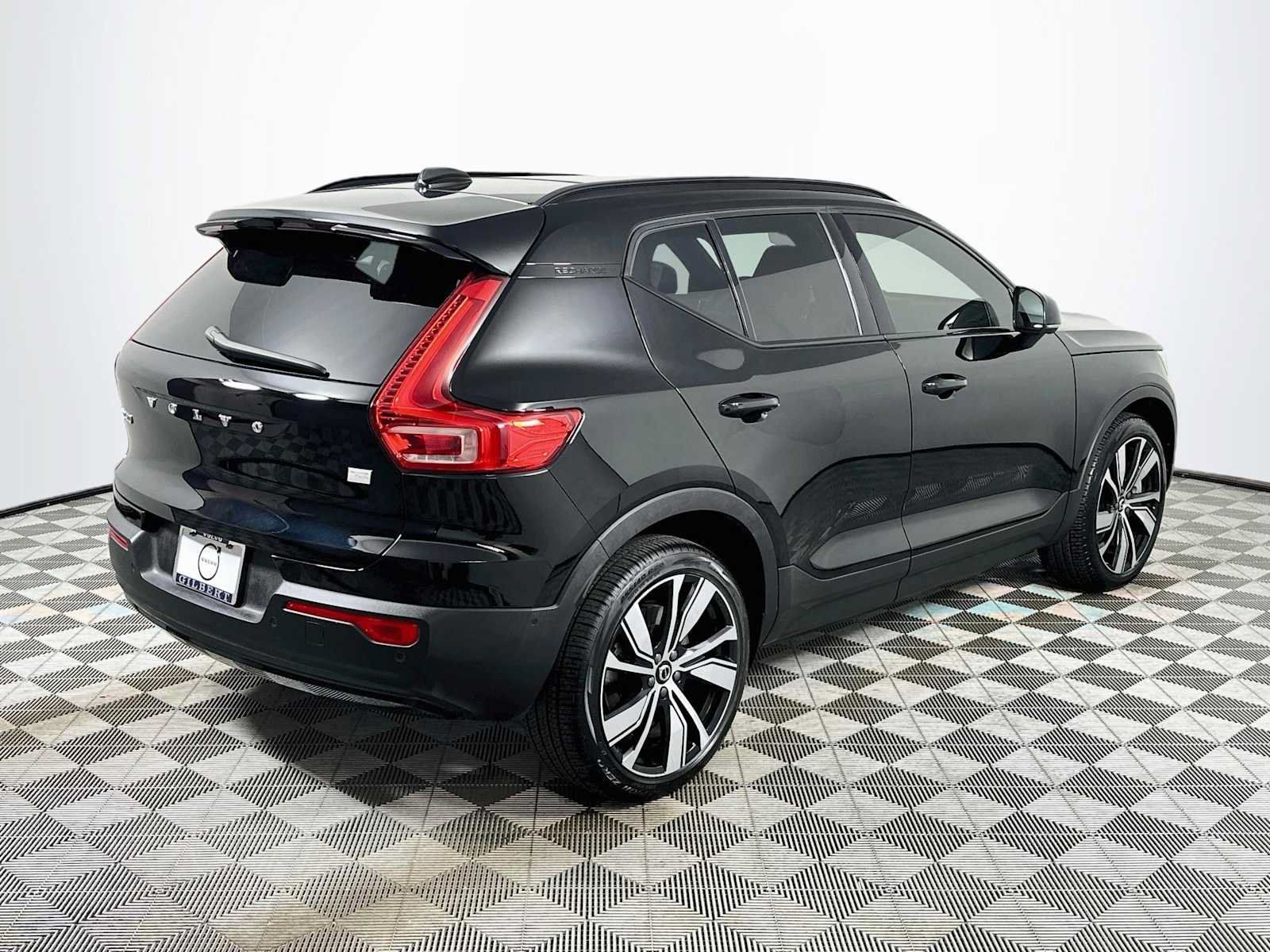 Used 2022 Volvo XC40 P8 Recharge Plus AWD/4WD image 7