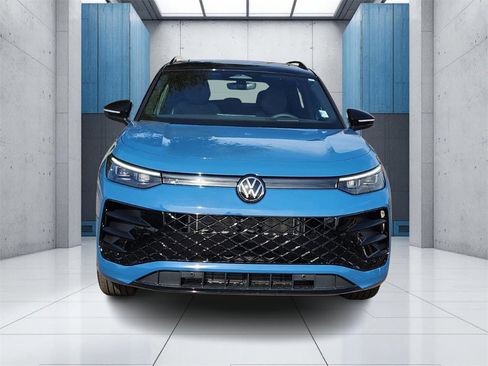New 2026 Volkswagen Tiguan SE R-Line image 24