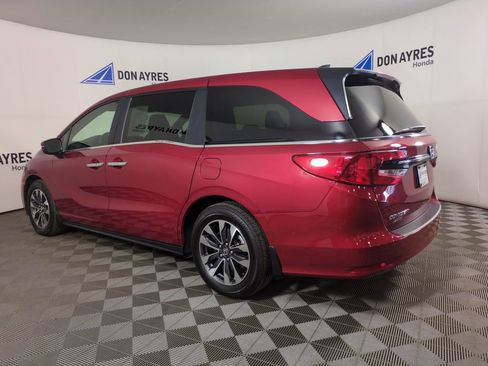 Certified 2024 Honda Odyssey EX-L image 4