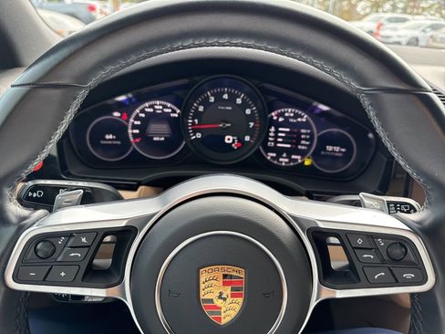 Used 2023 Porsche Cayenne image 21