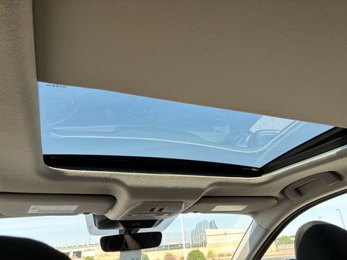 New 2026 Nissan Kicks SV w/ SV Premium Package FWD image 16