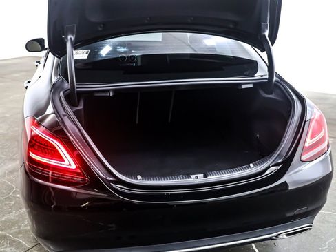 Used 2019 Mercedes-Benz C 300 4MATIC Sedan image 23