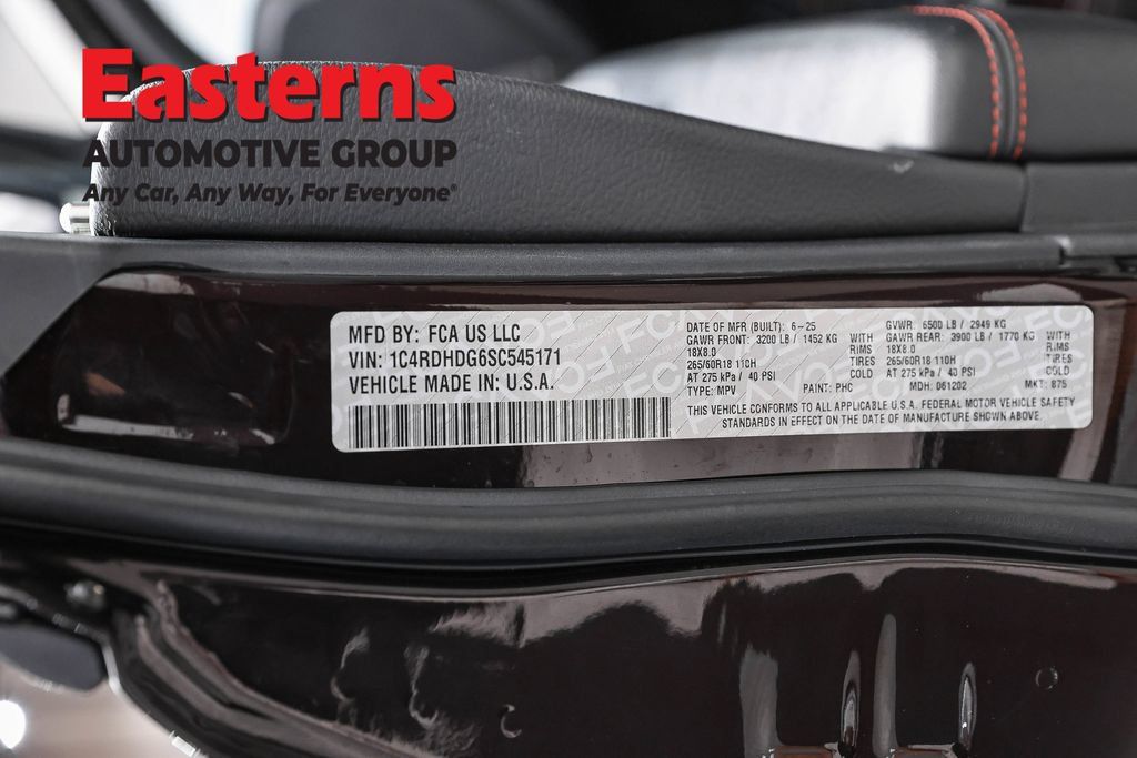 Used 2025 Dodge Durango GT RWD image 37
