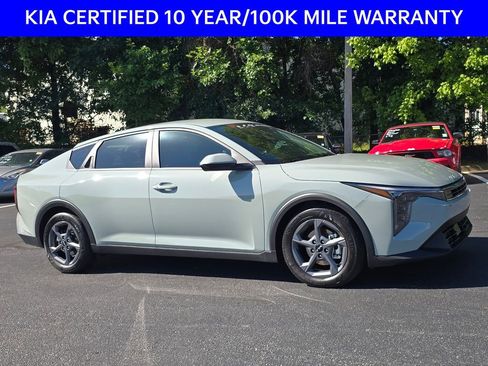Certified 2026 Kia K4 FWD image 1