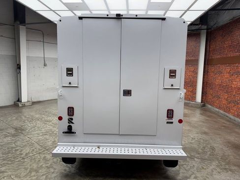 New 2026 Ford E-350 and Econoline 350 Super Duty w/ Power Equipment Group RWD image 4